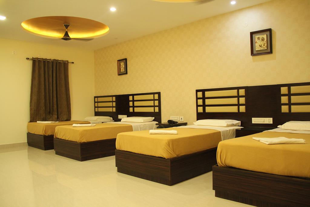 Hotel M.P Temples Inn Kumbakonam Room photo