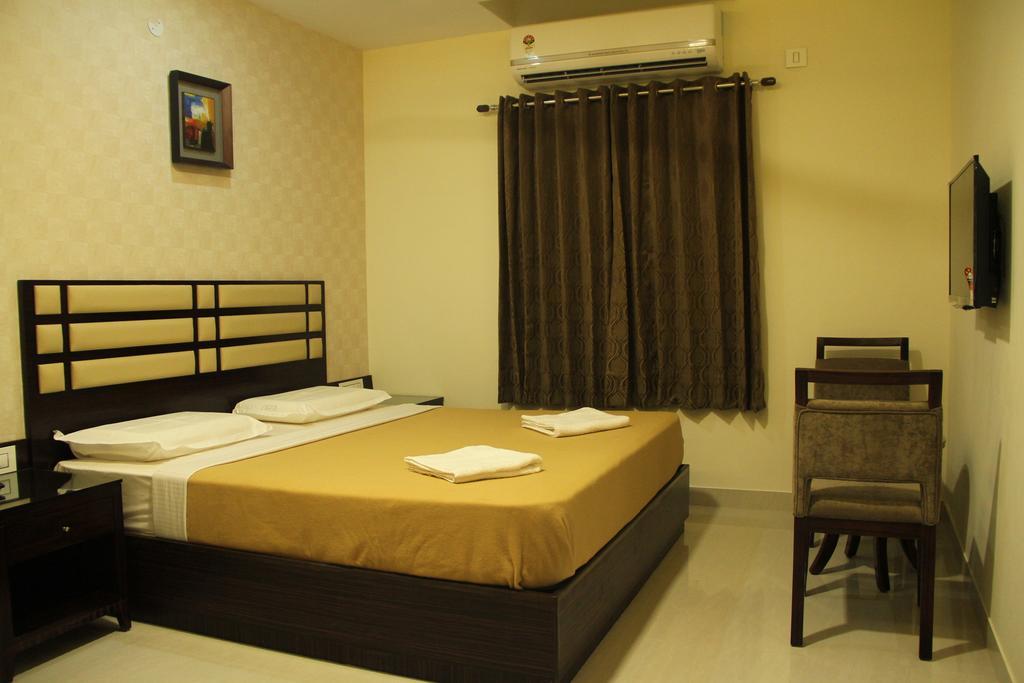 Hotel M.P Temples Inn Kumbakonam Room photo